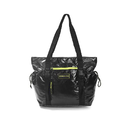 Bolso Chico Shoper Ultra Hiker Skora Bolsillos Llavero 33810 Negro