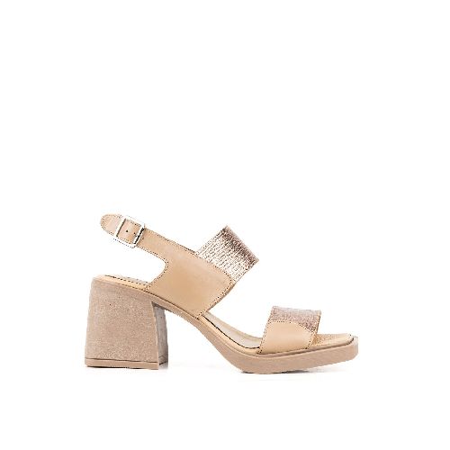 Sandalias de cuero combinadas en camel|Mujeres|Batistella.com.ar - Batistella Tienda Online |Primavera Verano 2024