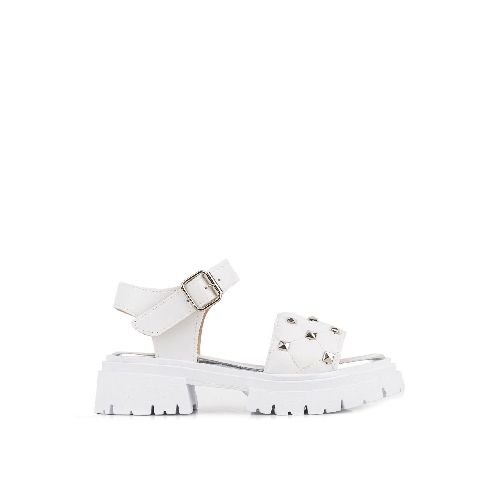 Sandalias de símil con tachas en blanco|Sandalias de nenas|Batistella.com.ar - Batistella Tienda Online |Primavera Verano 2024